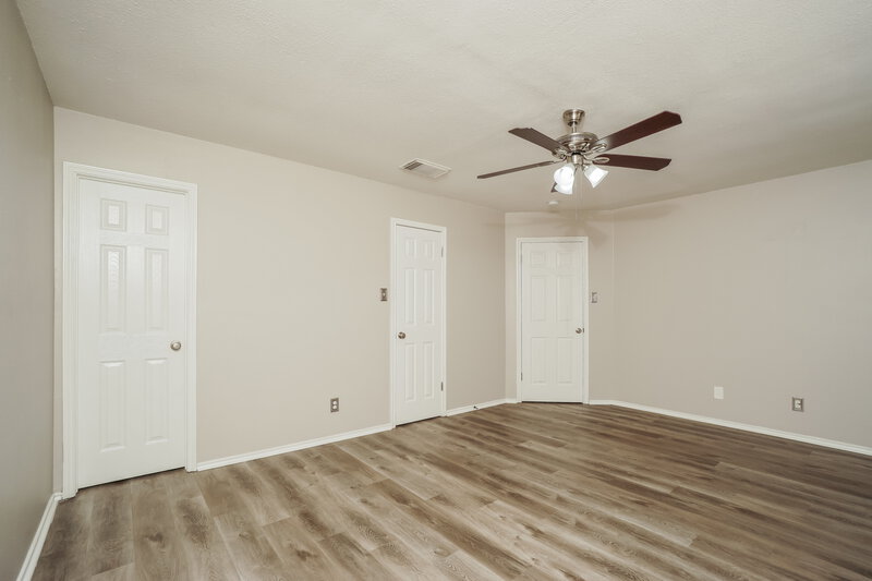 1,740/Mo, 8767 Seneca Crk Converse, TX 78109 Main Bedroom View