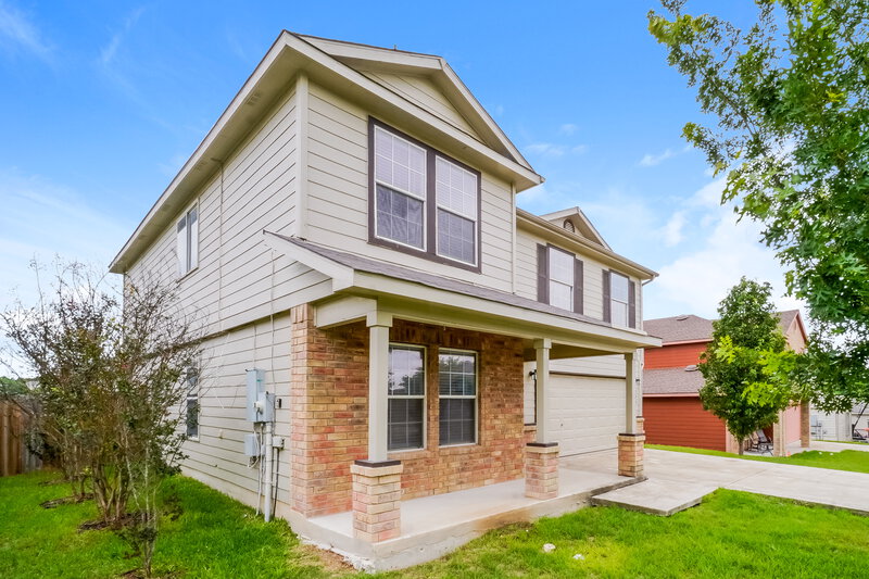 2,110/Mo, 228 Weeping Willow Cibolo, TX 78108 Front View