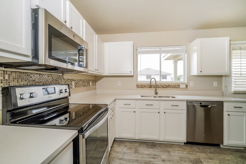 2,110/Mo, 228 Weeping Willow Cibolo, TX 78108 Kitchen View 2