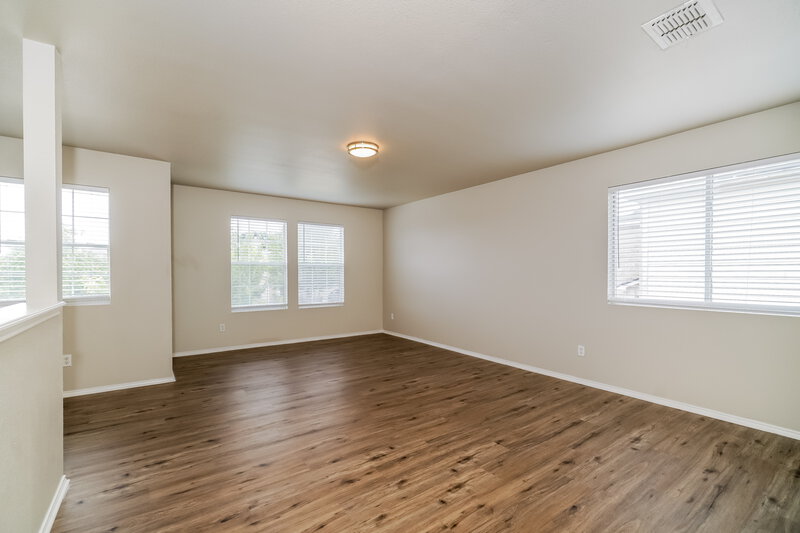 2,110/Mo, 228 Weeping Willow Cibolo, TX 78108 Loft View