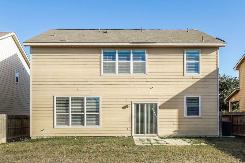 1,750/Mo, 11118 Geneva Frd San Antonio, TX 78254 Rear View 2