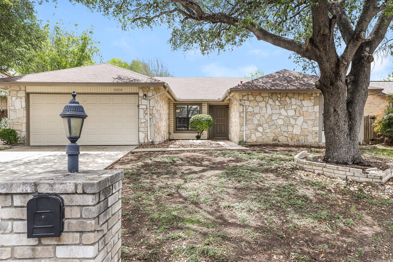 2,095/Mo, 3506 McCormick St San Antonio, TX 78247 External View