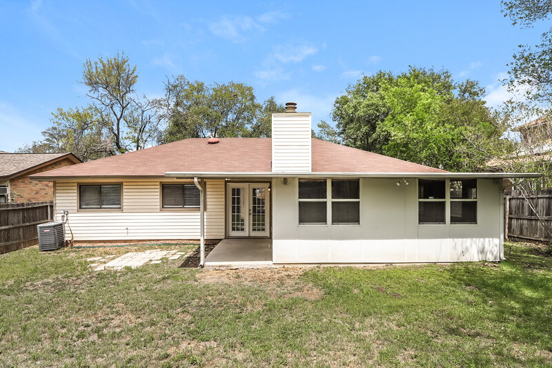 2,075/Mo, 3506 McCormick St San Antonio, TX 78247 Rear View