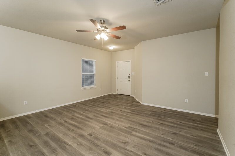 1,665/Mo, 2410 Rainbow Basin Converse, TX 78109 Living Room View