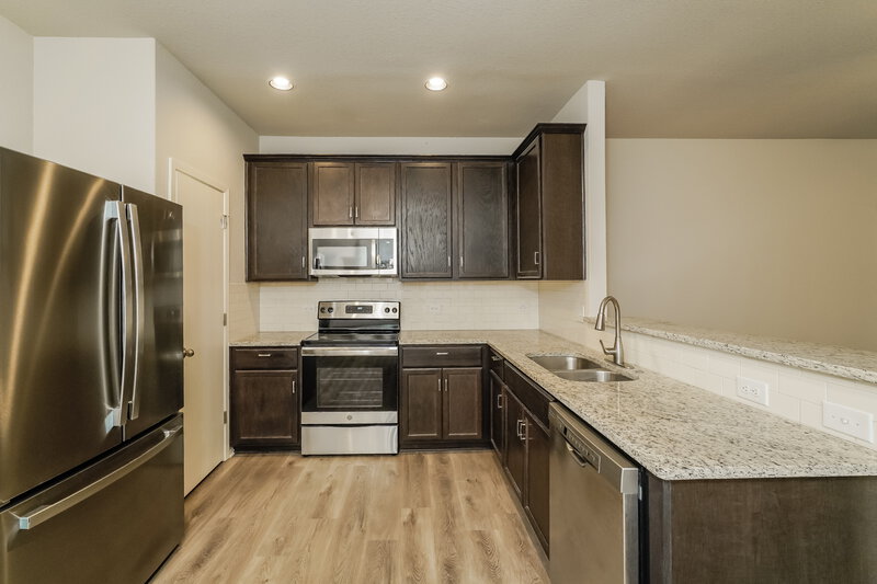 1,665/Mo, 2410 Rainbow Basin Converse, TX 78109 Kitchen View