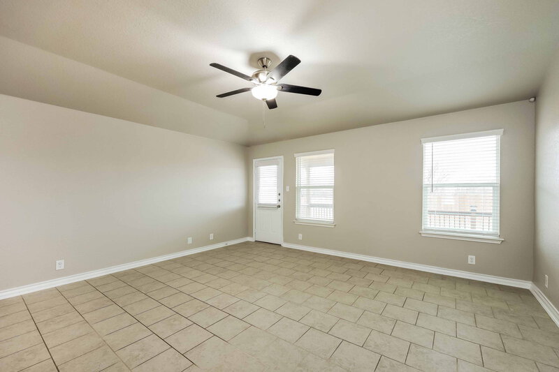 1,850/Mo, 715 Fly Catcher San Antonio, TX 78253 Living Room View