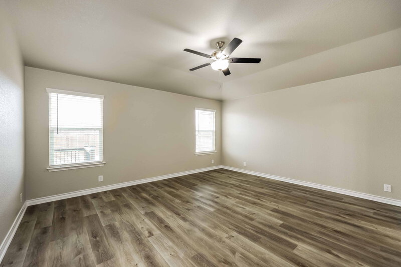 1,850/Mo, 715 Fly Catcher San Antonio, TX 78253 Main Bedroom View
