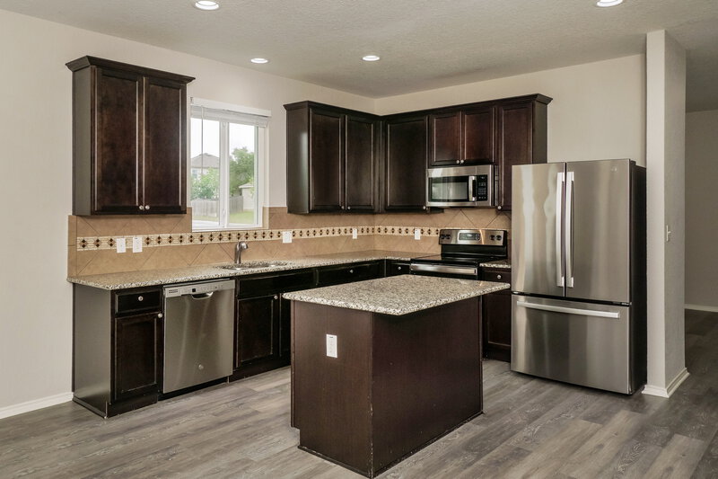 1,950/Mo, 27619 Lasso Bnd San Antonio, TX 78260 Kitchen View