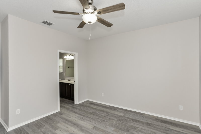 1,920/Mo, 27619 Lasso Bnd San Antonio, TX 78260 Main Bedroom View 2