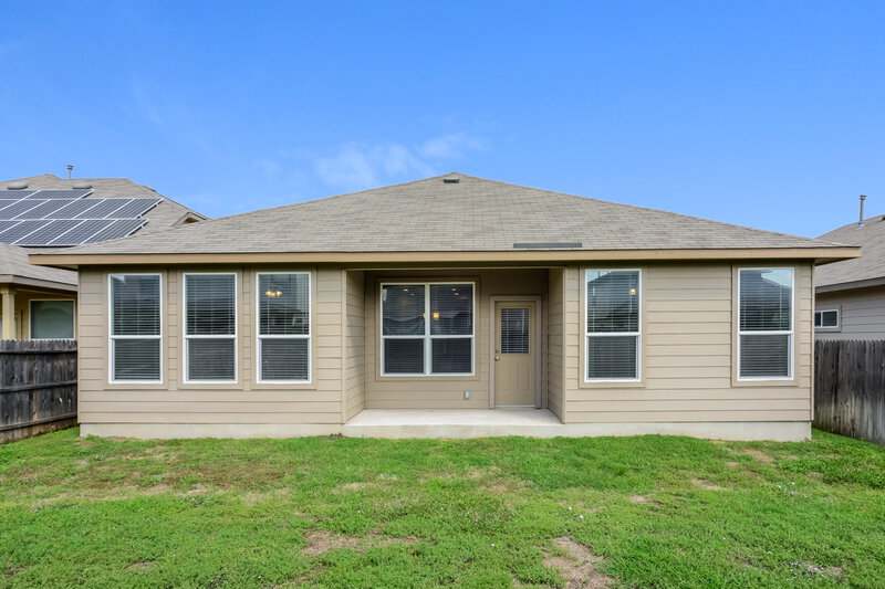 2,120/Mo, 13322 Frio Parke San Antonio, TX 78254 Rear View