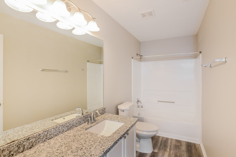 2,290/Mo, 3329 Whisper Manor Schertz, TX 78108 Bathroom View