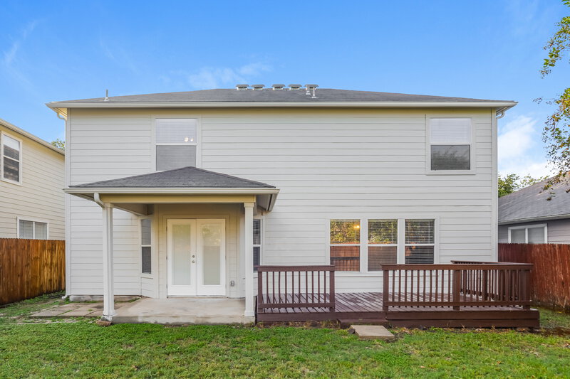 2,290/Mo, 3329 Whisper Manor Schertz, TX 78108 Rear View