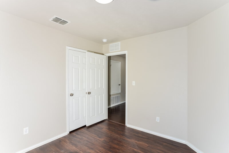 1,710/Mo, 10722 Rimfire Run Ln San Antonio, TX 78245 Bedroom View 2