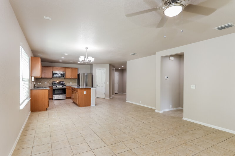 1,675/Mo, 3434 Maguey Trl San Antonio, TX 78245 Living Room View 3