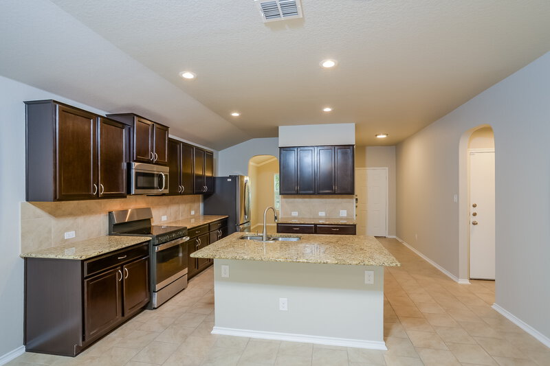 1,850/Mo, 1727 Aspen Silver San Antonio, TX 78245 Kitchen View