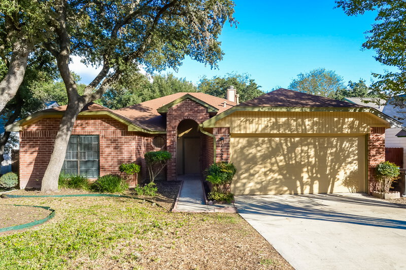 2,250/Mo, 7422 Silent Hls San Antonio, TX 78250 External View