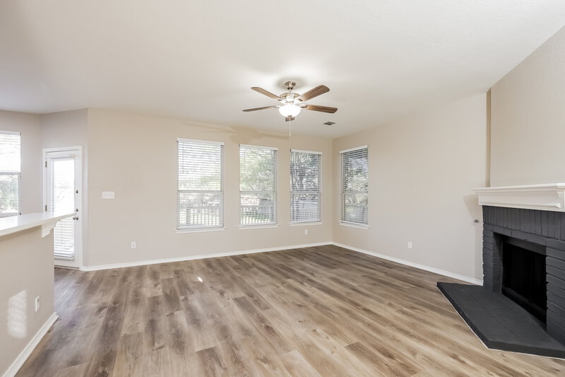 3,120/Mo, 15630 Knollcliff San Antonio, TX 78247 Living Room View 2