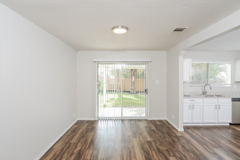 1,695/Mo, 207 Cedron Chase San Antonio, TX 78253 Dining Room View