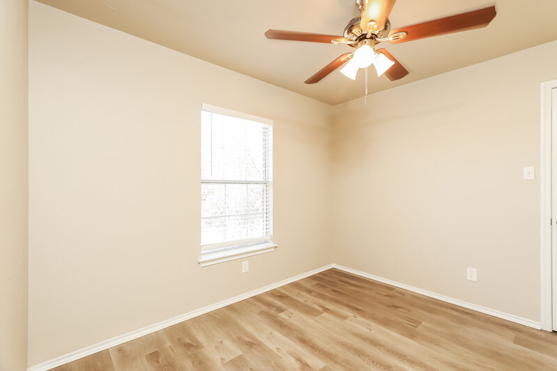 1,810/Mo, 10427 Overland Crk San Antonio, TX 78245 Bedroom View 4