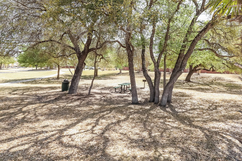 1,810/Mo, 10427 Overland Crk San Antonio, TX 78245 No Caption View