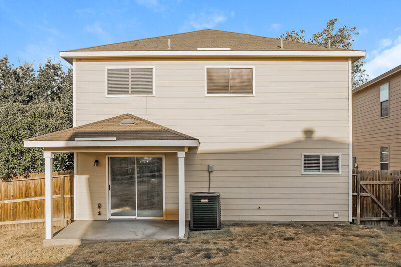 2,050/Mo, 25106 Longbranch Run San Antonio, TX 78261 Rear View