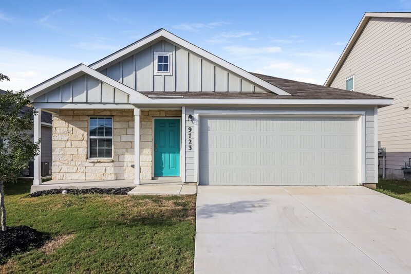 1,610/Mo, 9723 Marbach Hl San Antonio, TX 78245 External View