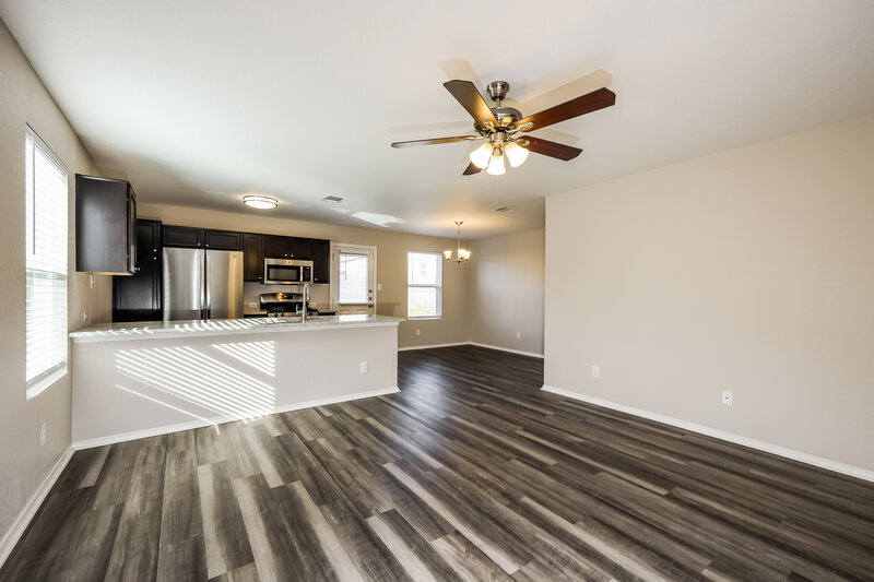 1,610/Mo, 9723 Marbach Hl San Antonio, TX 78245 Living Room View 2