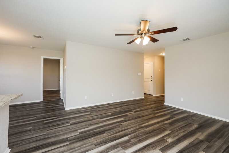 1,610/Mo, 9723 Marbach Hl San Antonio, TX 78245 Living Room View 3