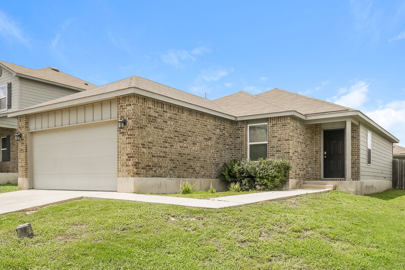 1,570/Mo, 3215 Pedernales Dr San Antonio, TX 78223 Front View