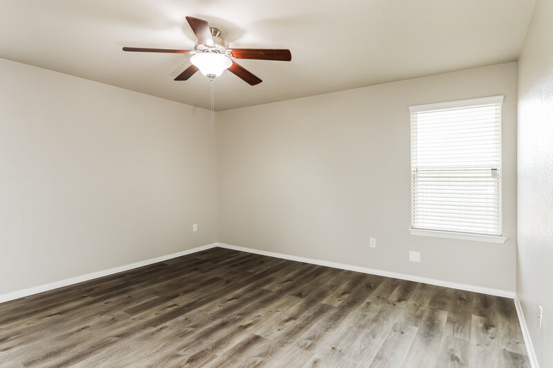 1,705/Mo, 3215 Pedernales Dr San Antonio, TX 78223 Main Bedroom View