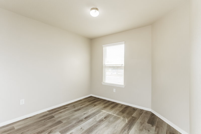 1,705/Mo, 3215 Pedernales Dr San Antonio, TX 78223 Bedroom View 5