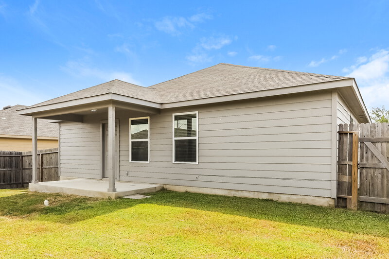 1,705/Mo, 3215 Pedernales Dr San Antonio, TX 78223 Rear View