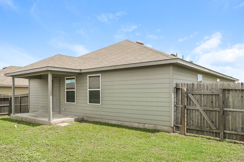 1,570/Mo, 3215 Pedernales Dr San Antonio, TX 78223 Rear View