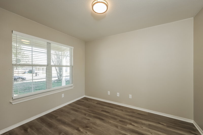 1,870/Mo, 6022 Bear Mdw San Antonio, TX 78222 Bedroom View