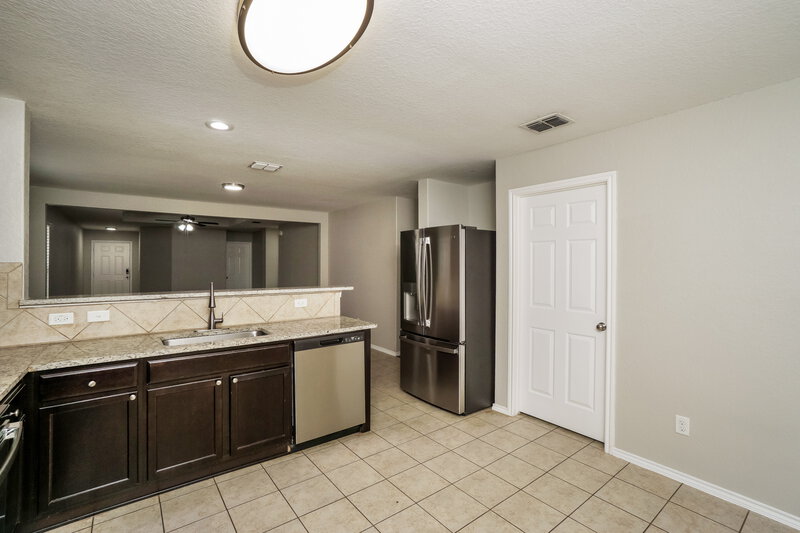 1,910/Mo, 818 Cowhide Dr San Antonio, TX 78260 Kitchen View 2