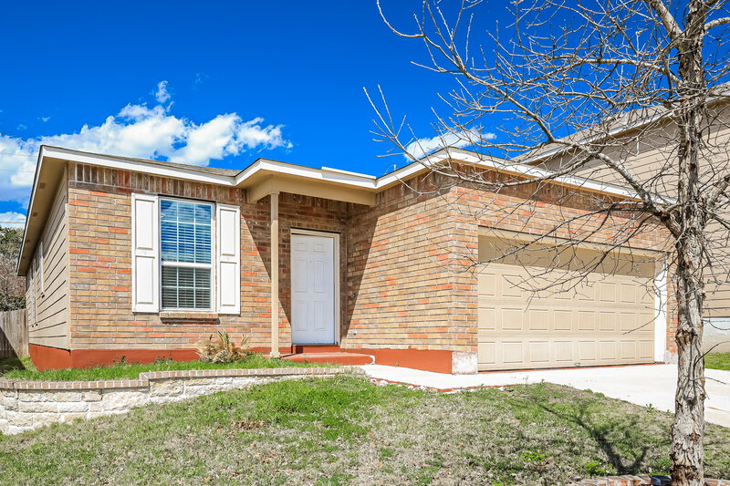 1,750/Mo, 7811 Paraiso Crst Boerne, TX 78015 Front View