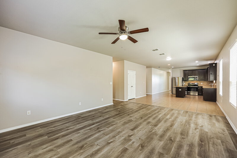 1,750/Mo, 7811 Paraiso Crst Boerne, TX 78015 Living Room View 2