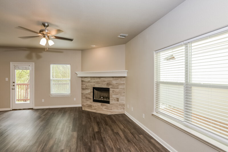 1,850/Mo, 12406 Jacobs Pond San Antonio, TX 78253 Living Room View