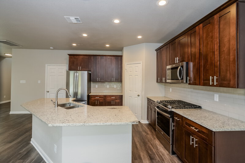 1,850/Mo, 12406 Jacobs Pond San Antonio, TX 78253 Kitchen View 2