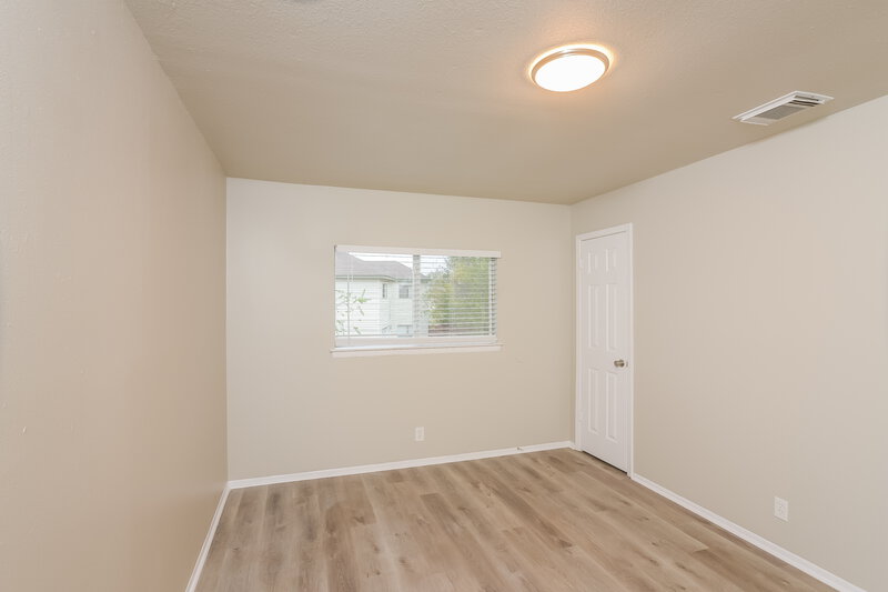 1,860/Mo, 12715 Maple Park Dr San Antonio, TX 78249 Bedroom View 3