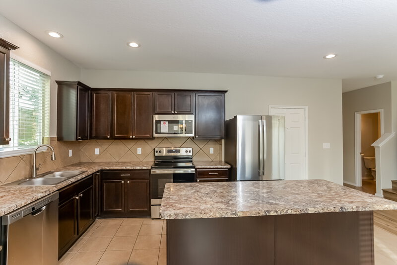 2,095/Mo, 13142 Cipresso Palco San Antonio, TX 78253 Kitchen View 2
