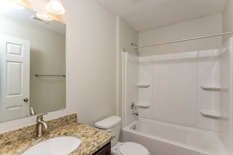 2,095/Mo, 13142 Cipresso Palco San Antonio, TX 78253 Bathroom View