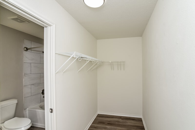 1,745/Mo, 13319 Partridge Hl San Antonio, TX 78247 Amenities View