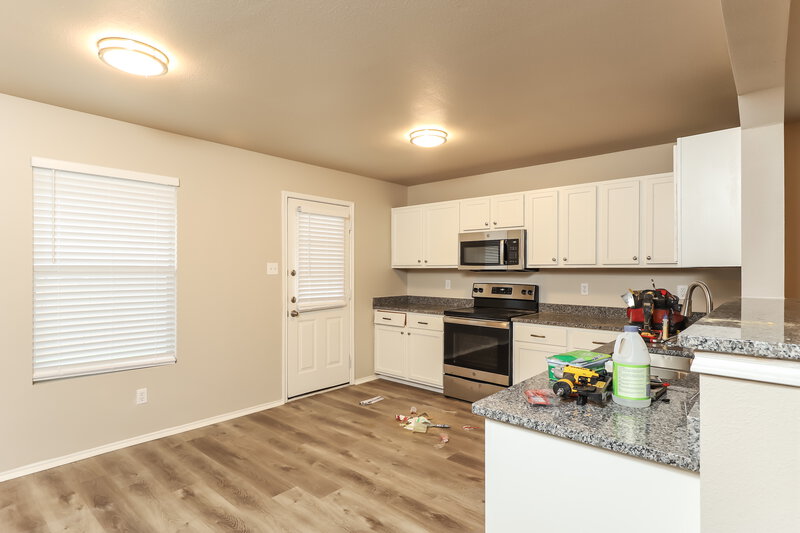 1,920/Mo, 220 Kaylee Chase Cibolo, TX 78108 Kitchen View
