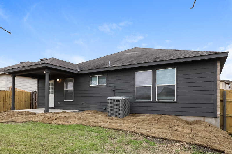 1,920/Mo, 220 Kaylee Chase Cibolo, TX 78108 Rear View 2