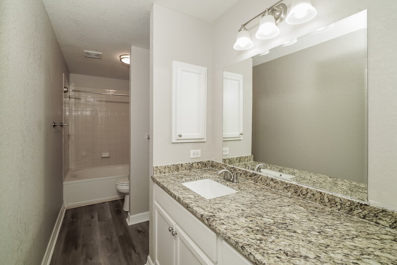 1,845/Mo, 229 Gatewood Fls Cibolo, TX 78108 Bathroom View