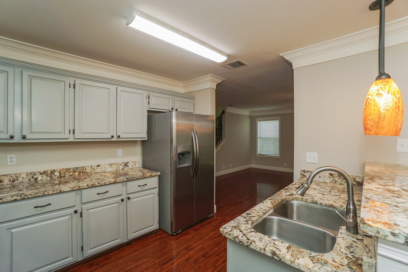 1,770/Mo, 607 Limestone Flt San Antonio, TX 78251 Kitchen View