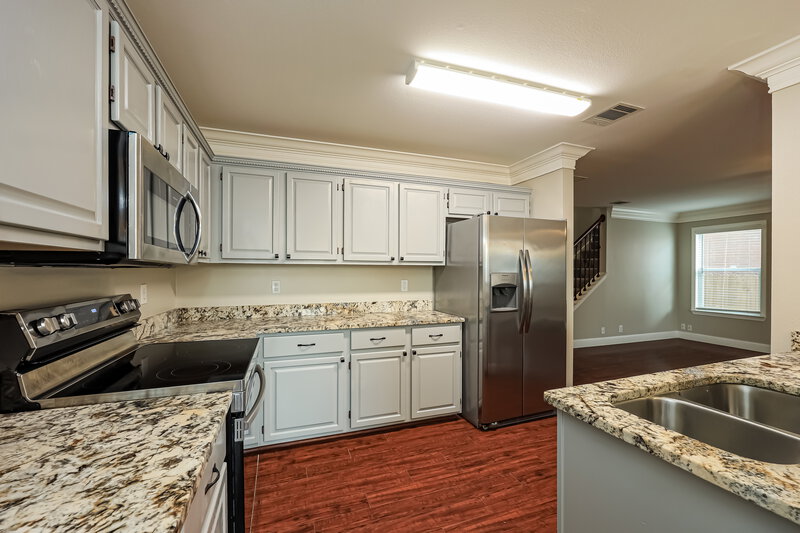 2,065/Mo, 607 Limestone Flt San Antonio, TX 78251 Kitchen View 2