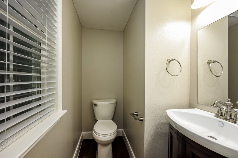 2,065/Mo, 607 Limestone Flt San Antonio, TX 78251 Powder Room View
