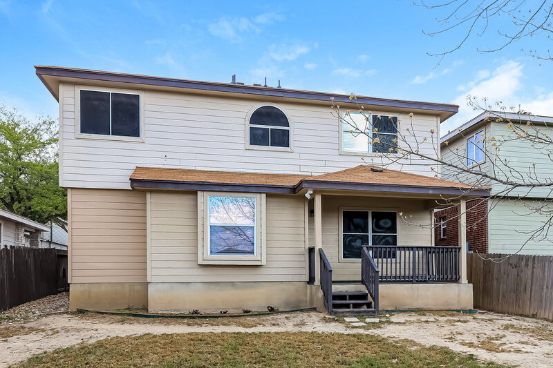 2,065/Mo, 607 Limestone Flt San Antonio, TX 78251 Rear View